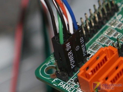 #版主坐堂# 如何正确连接机箱里的线