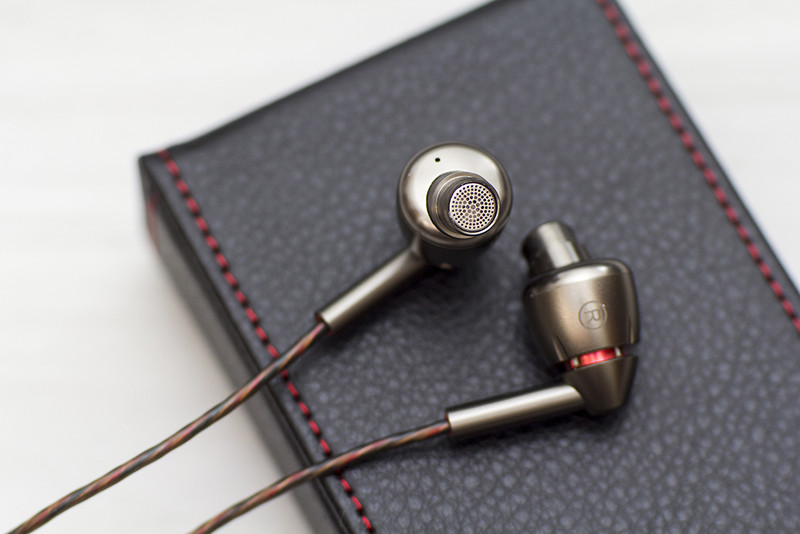 ＃“颜值”与“实力”于一身，征服你的耳朵＃4不可挡，1MORE四单元圈铁开箱