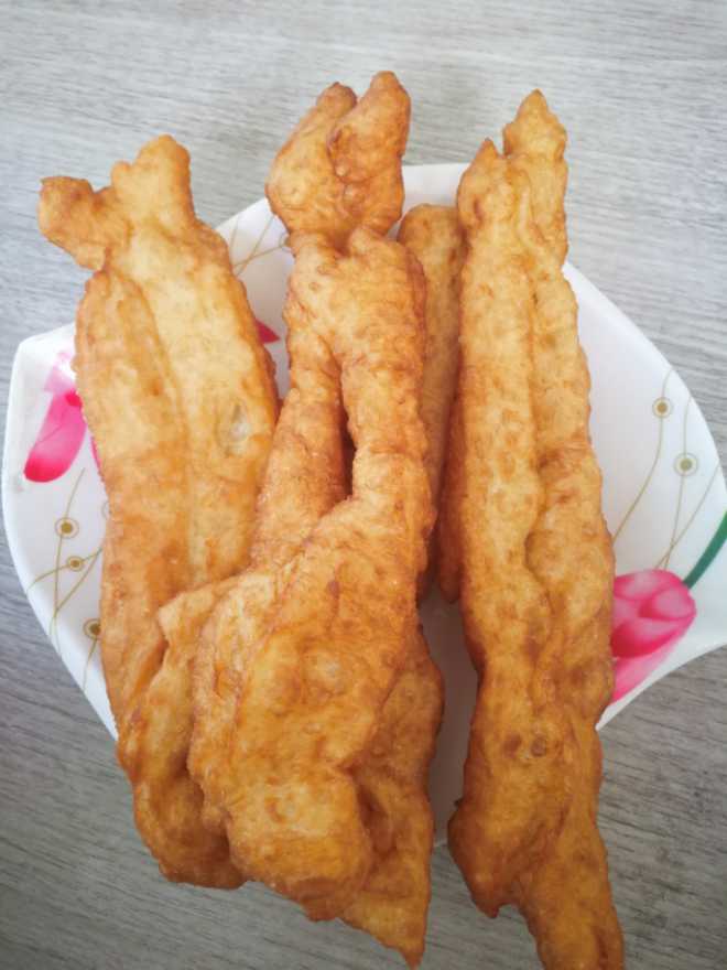 早餐，间点，午餐。幼儿园的伙食不错吧