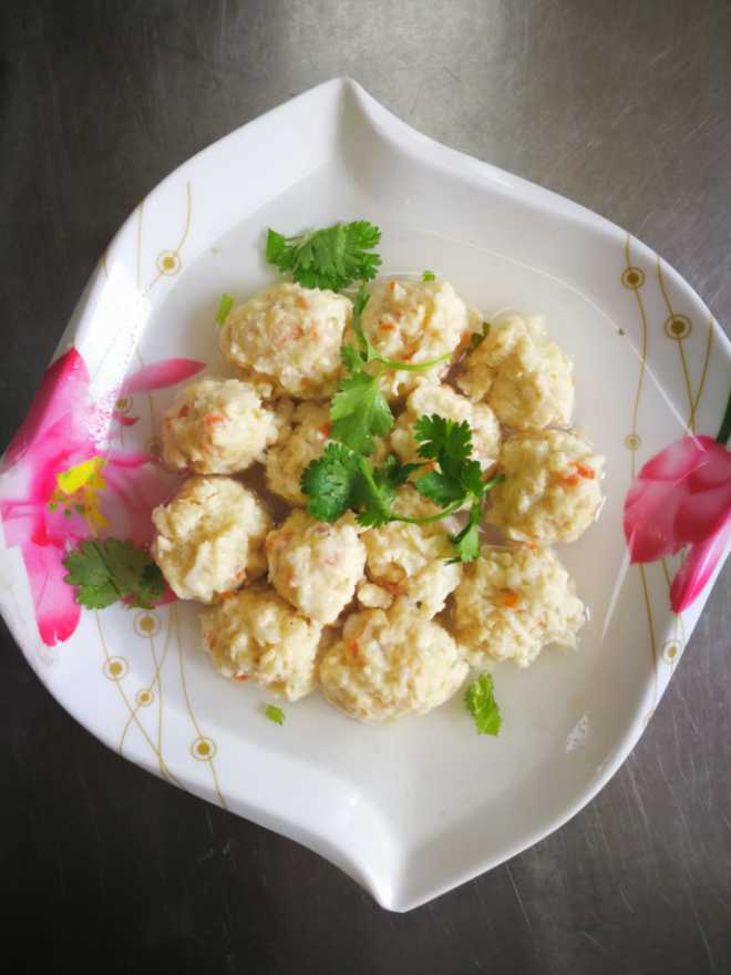 早餐，间点，午餐。幼儿园的伙食不错吧