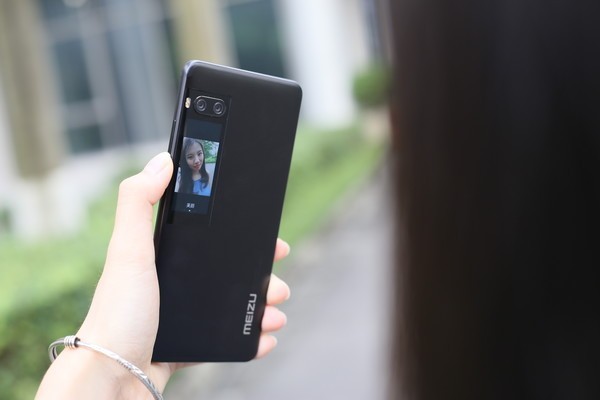 除了配置还有高颜值 3000元内高关注手机推荐