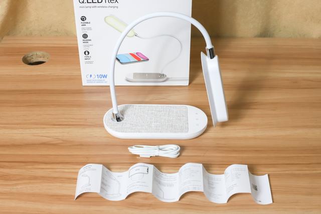 无线充电器+台灯=Q.LED flex，MOMAX伴你学习工作每一天