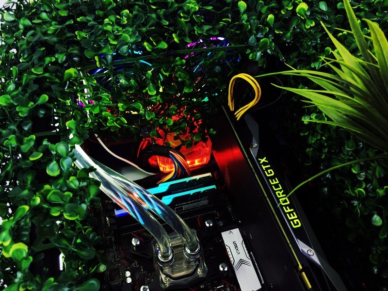 自制英雄联盟主题水冷机箱——上单的提莫