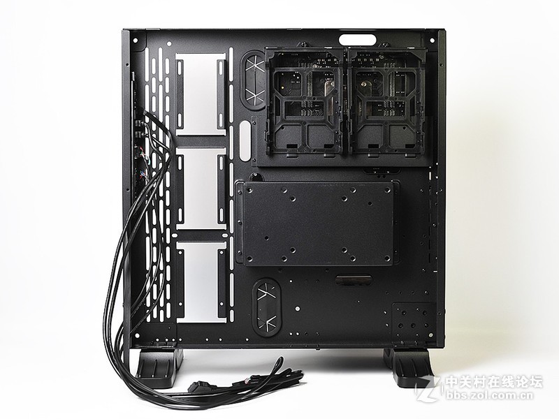 乞丐版X299平台也不错，+四通道内存、GTX1080显卡和半开放式机箱也能飞一会