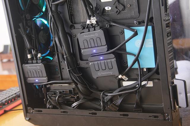 确定是玩电脑吗？不！我是玩灯，骨伽幻影者太酷啦