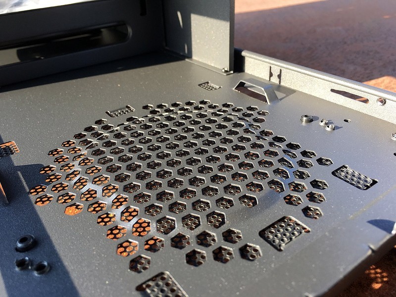 自制英雄联盟主题水冷机箱——上单的提莫