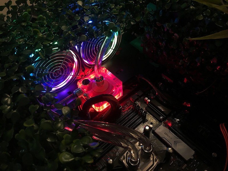 自制英雄联盟主题水冷机箱——上单的提莫