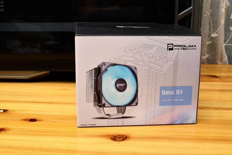 十核心i9+1070SLI+会发光的雕牌，不亮瞎死不休