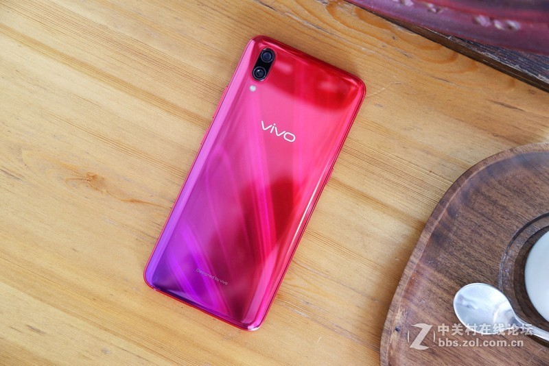 光与影的跃动，vivo X23魅影紫上手赏析