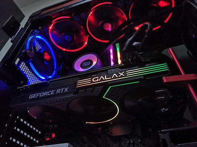 确定是玩电脑吗？不！我是玩灯，骨伽幻影者太酷啦