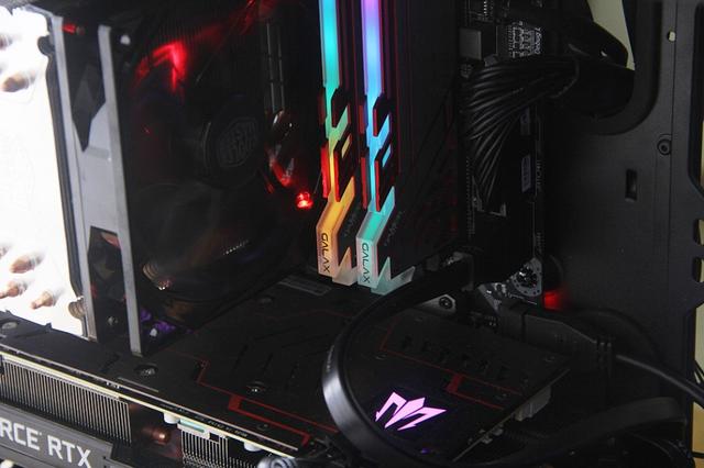 确定是玩电脑吗？不！我是玩灯，骨伽幻影者太酷啦