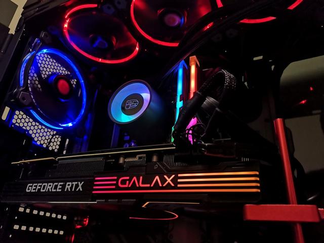 确定是玩电脑吗？不！我是玩灯，骨伽幻影者太酷啦