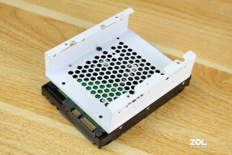 易大师神光版上机评测：好看又实用，装机不求人~