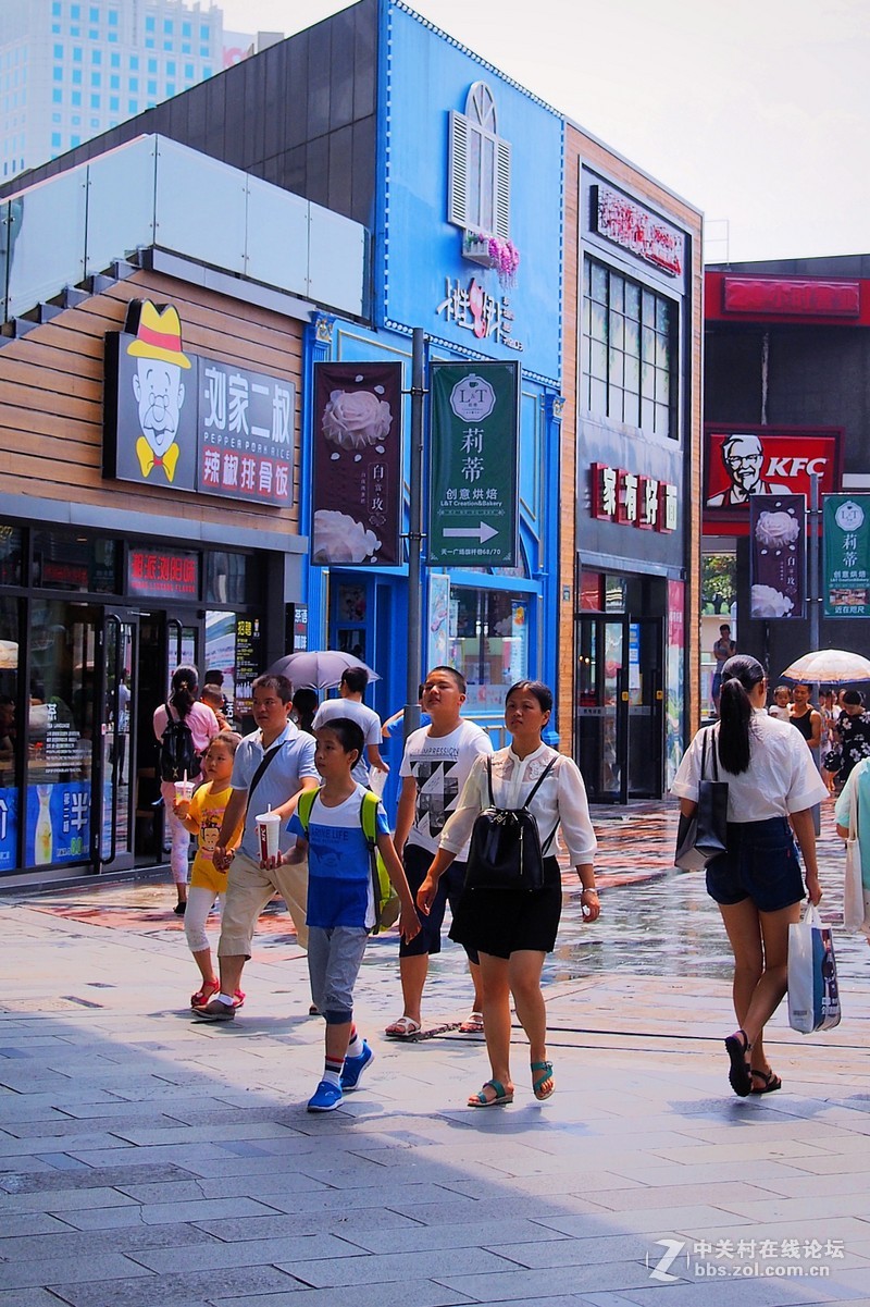 携小相机外出，随手拍街景