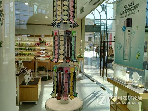 相差10个月手机摄像头拍照对比