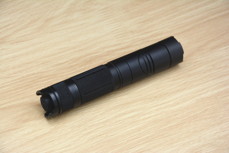 #户外#轻巧便携，可变形的SUNCORE舜光TA10强光手电筒体验