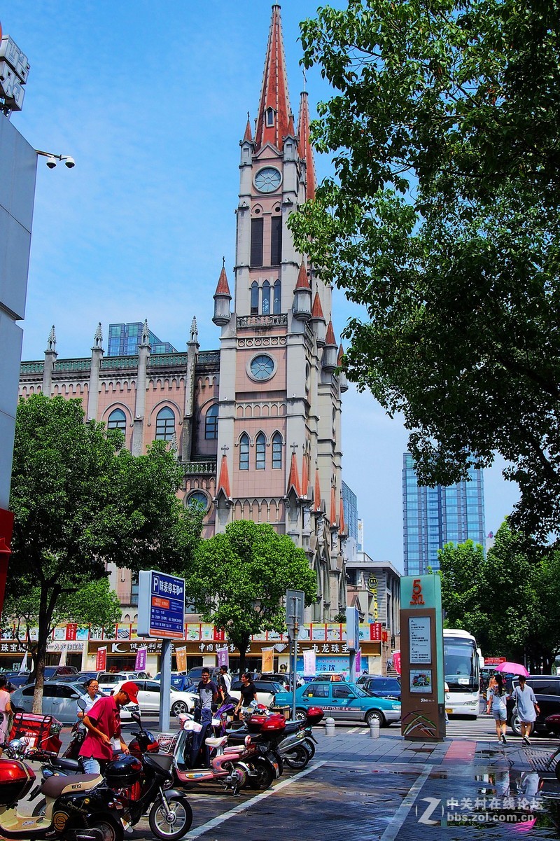 携小相机外出，随手拍街景