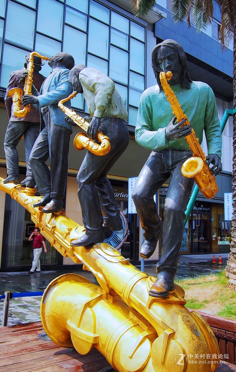 携小相机外出，随手拍街景