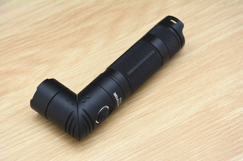 #户外#轻巧便携，可变形的SUNCORE舜光TA10强光手电筒体验