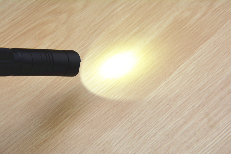 #户外#轻巧便携，可变形的SUNCORE舜光TA10强光手电筒体验