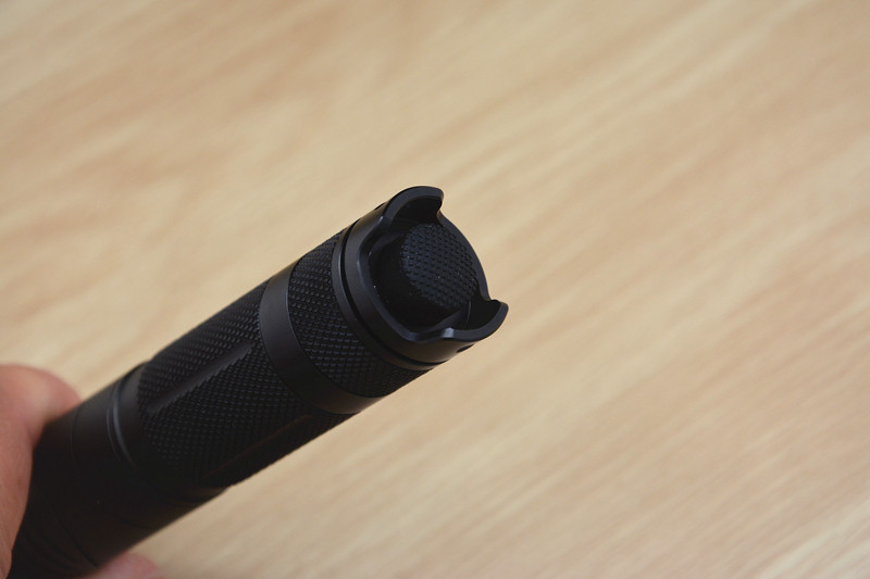 #户外#轻巧便携，可变形的SUNCORE舜光TA10强光手电筒体验