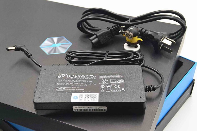 颜值没有名字那么可怕--深海幽灵Z2开箱&外观评测