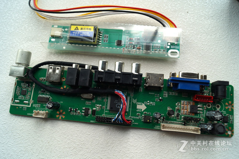 淘汰笔记本屏幕不要弃，改改就能当显示器用了！