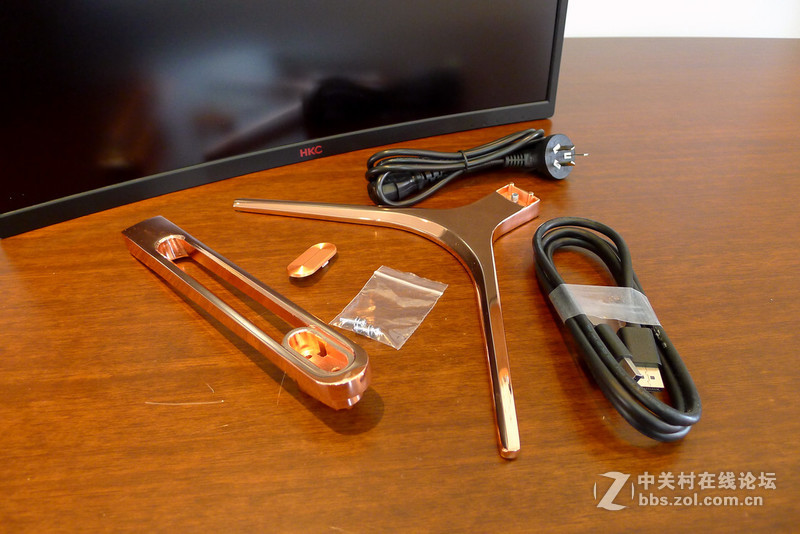 入门级也有神器！HKC G4 PLUS 电竞显示器