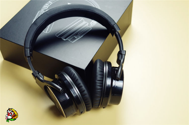 主动降噪+续航30小时+三频均衡，它能挑战BOSE吗