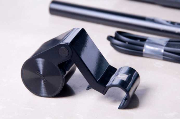 桌子空间小, 台灯占位? 那么你需要这款护眼台灯