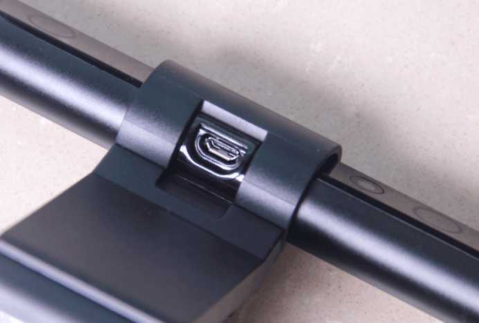 桌子空间小, 台灯占位? 那么你需要这款护眼台灯