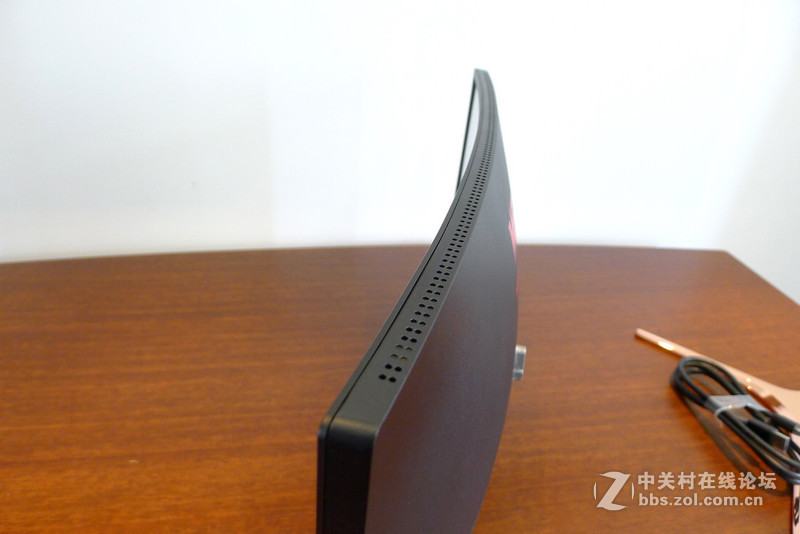 入门级也有神器！HKC G4 PLUS 电竞显示器