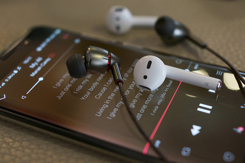 ＃“颜值”与“实力”于一身，征服你的耳朵＃声色典范，1MORE四单元圈铁试听