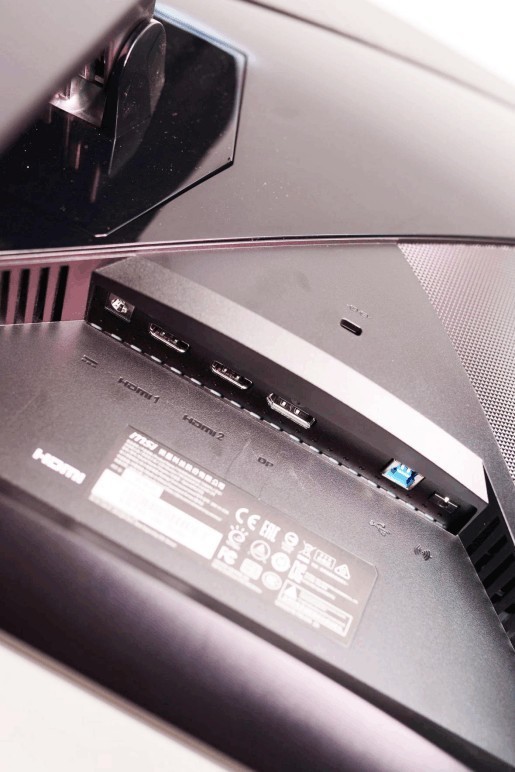 吃鸡还能玩出新花样？微星OPTIX MPG27CQ显示器专业吃鸡“助手”