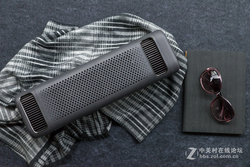 祛除新车异味还在用活性炭包？OUT了，快来看看这个！