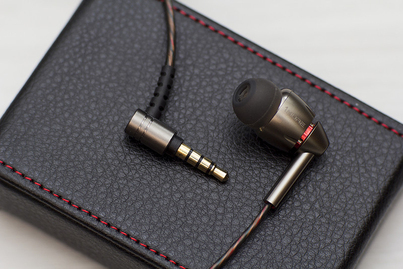 ＃“颜值”与“实力”于一身，征服你的耳朵＃声色典范，1MORE四单元圈铁试听