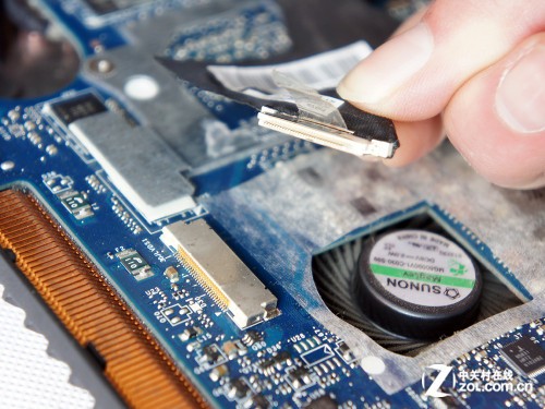 #神舟笔记本我坐堂# 高温再见！小技巧解决本本散热大问题