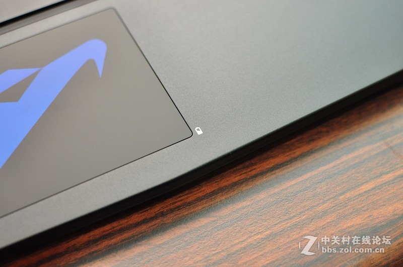 AORUS X7 V6 挑战旗舰桌机、效能散热再进化