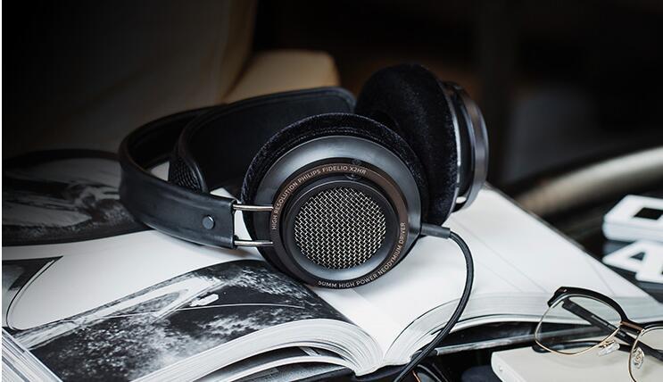 完成飞利浦京东金耳朵挑战赛就可以换掉那英这位好声音导师