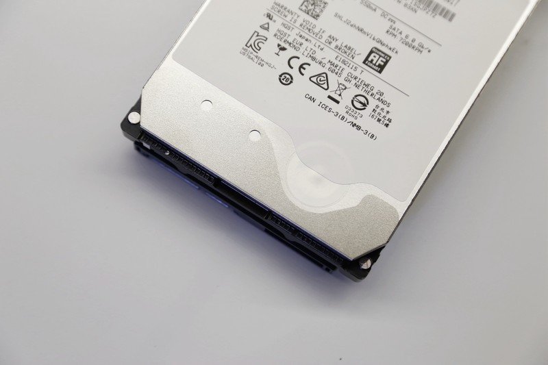 #超大容量 自由存储# HGST 10TB硬盘开箱体验测试