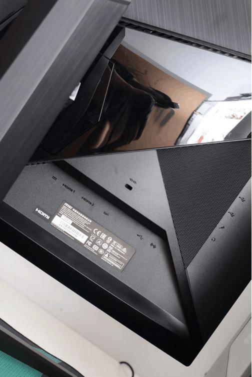 吃鸡还能玩出新花样？微星OPTIX MPG27CQ显示器专业吃鸡“助手”