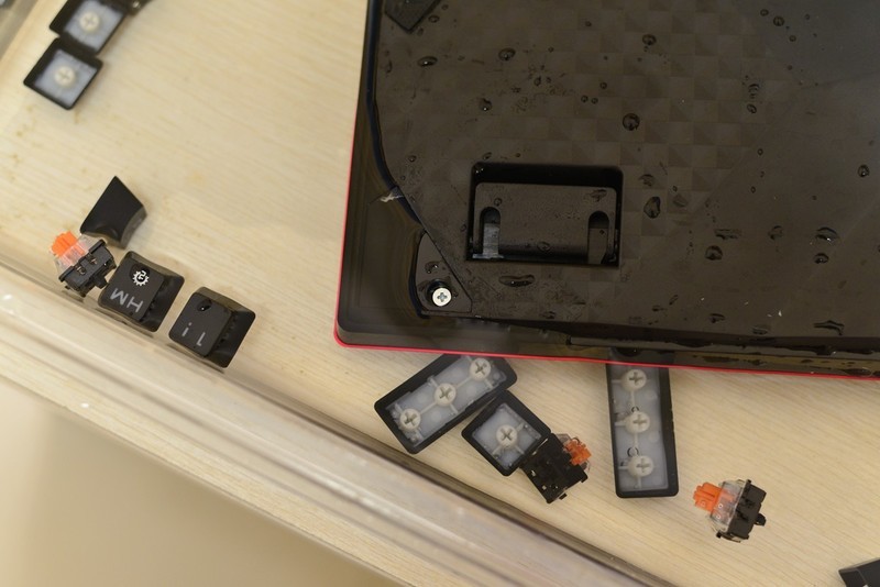 机械键盘不怕水？防水机械键盘迪摩F8拆解