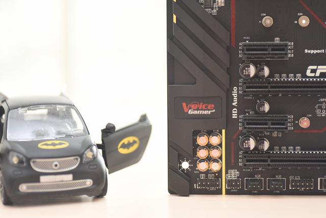 有点猛，千元级Z370主板暴击5.3G