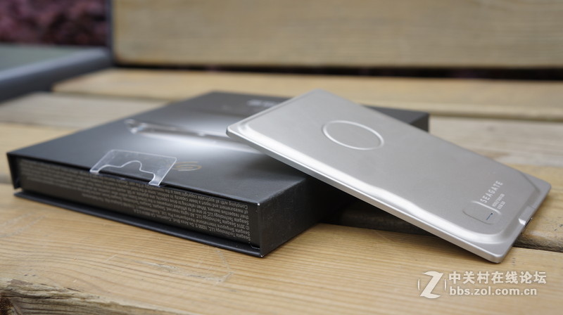 #希捷Seven，薄出极限#极致纤薄，唯美小七