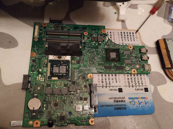 2019年1月，升级N5010的CPU+2X2内存+固态+散热+光驱位硬盘