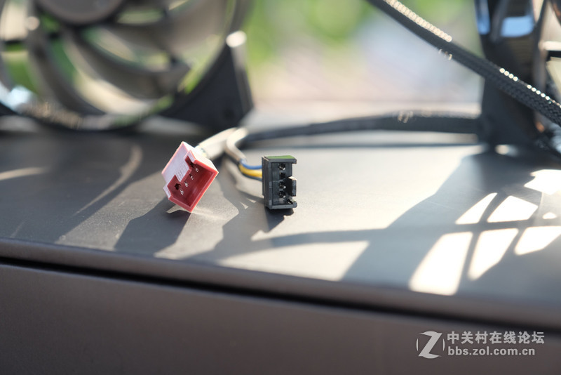 第一次用上高端水冷,大脑在颤抖.