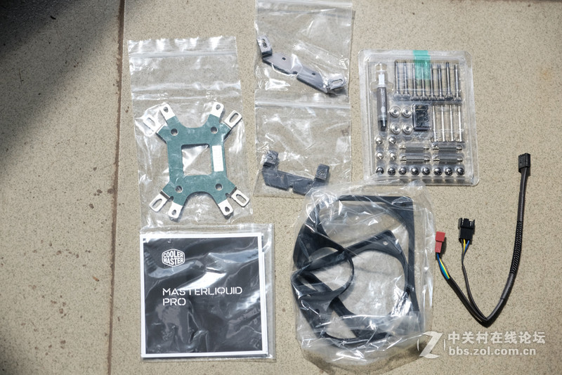 第一次用上高端水冷,大脑在颤抖.