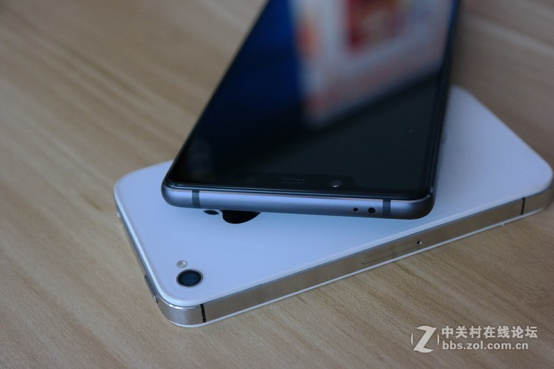 可承担小米1999元经典售价的重任！小米8 SE小屏旗舰评测