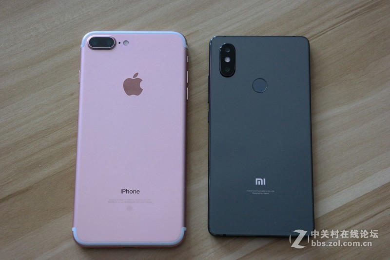 可承担小米1999元经典售价的重任！小米8 SE小屏旗舰评测