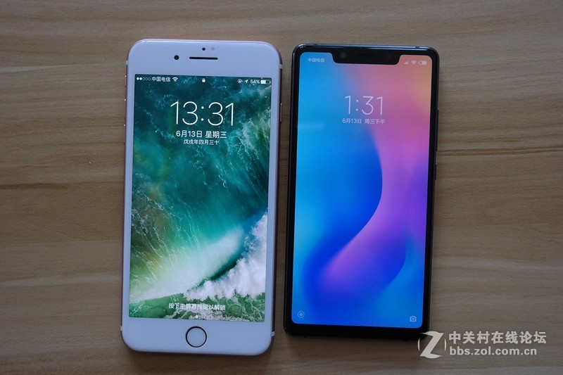 可承担小米1999元经典售价的重任！小米8 SE小屏旗舰评测